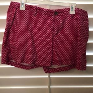 Magenta flower pattern shorts